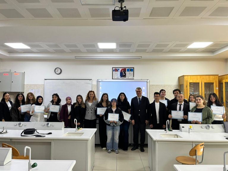 Gazi Üniversitesi Scientix STEM Çalıştayı